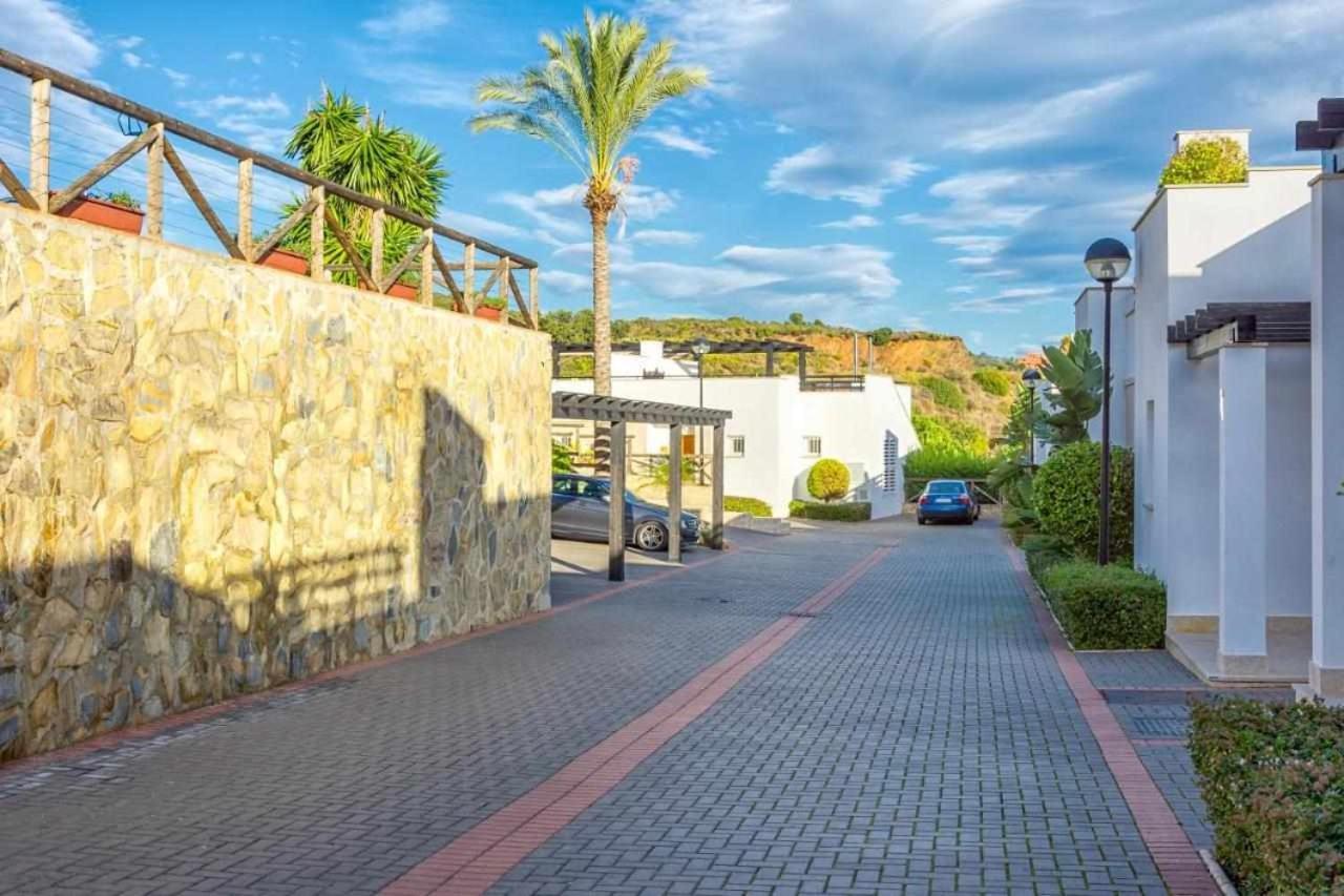 Marbella Golf & Beach Santa Clara By Houselogy Exterior photo